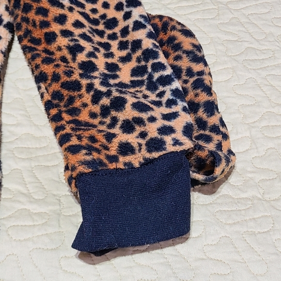 Xhilaration Leopard hoodie onesie pajamas size S - Picture 9 of 12